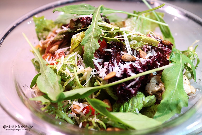 IMG_0697.jpg IMG_0697.jpg