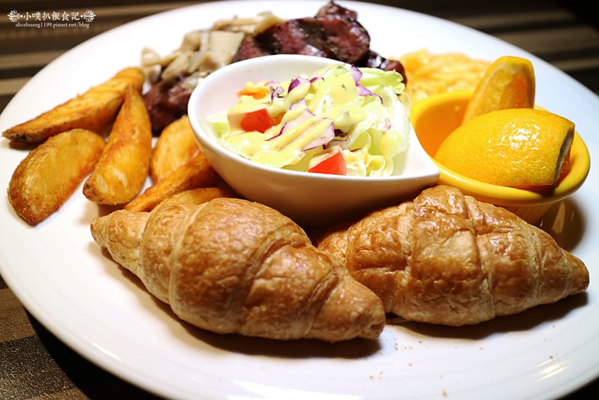 IMG_1251.jpg IMG_1251.jpg