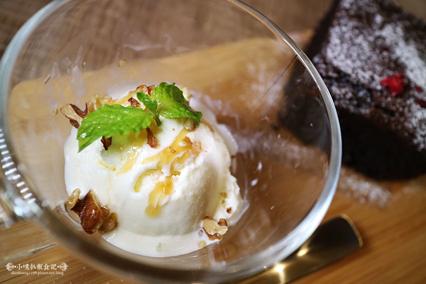 IMG_1558.jpg IMG_1558.jpg