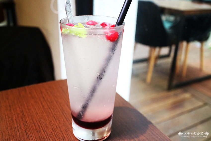 IMG_1649.jpg IMG_1649.jpg