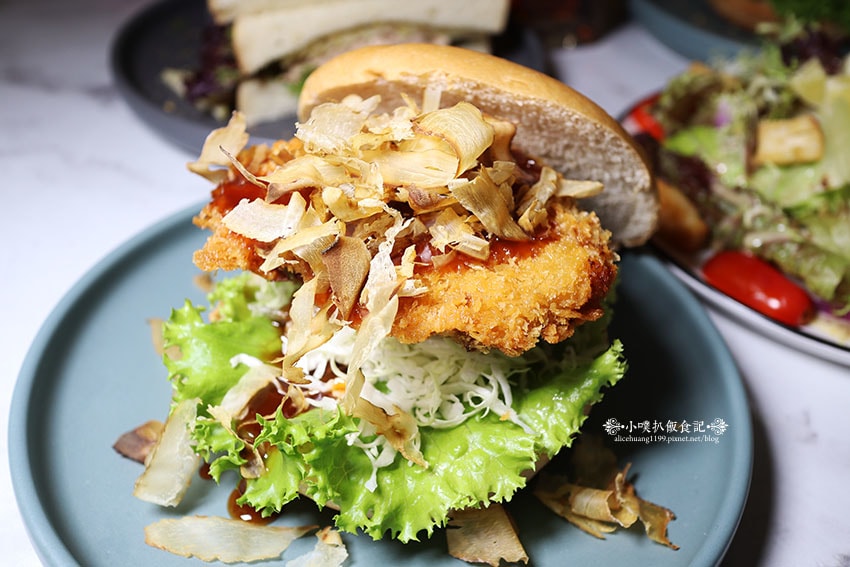 IMG_0952.jpg IMG_0952.jpg