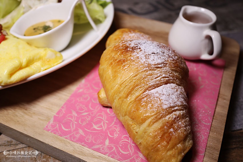 IMG_0833.jpg IMG_0833.jpg