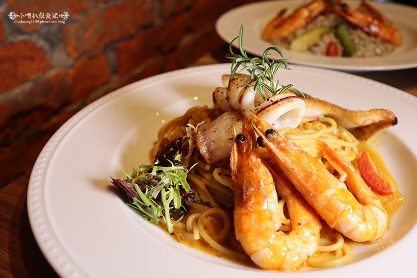 IMG_1068.jpg IMG_1068.jpg