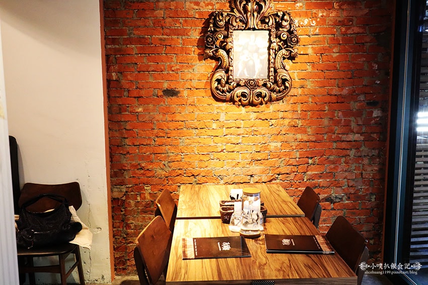 IMG_0990.jpg IMG_0990.jpg