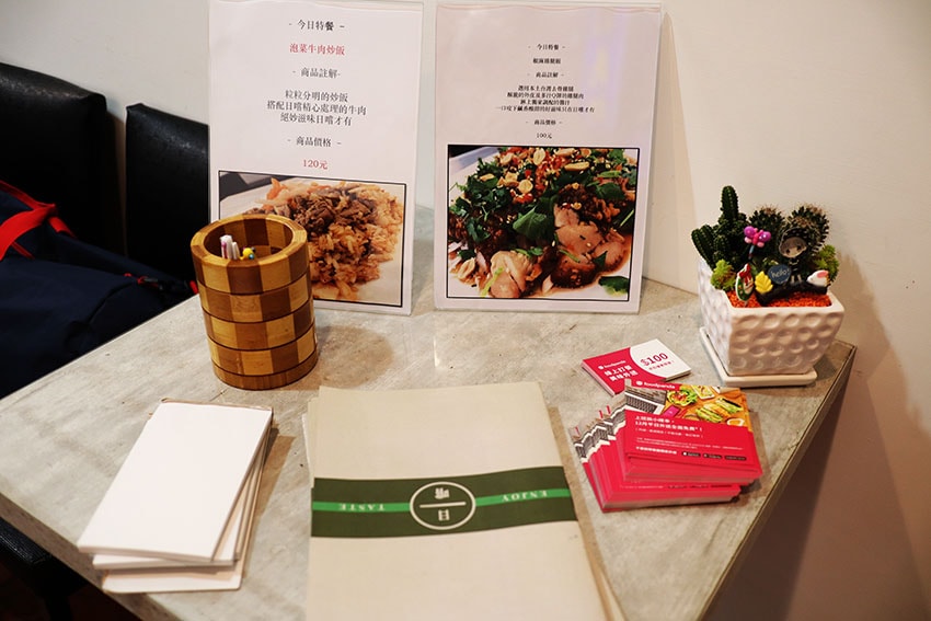 IMG_1204.jpg IMG_1204.jpg