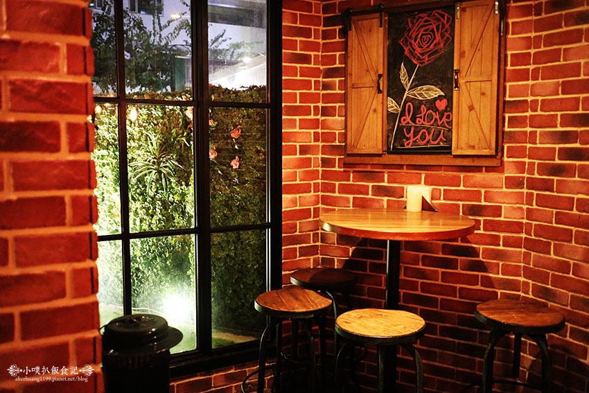 IMG_1982.jpg IMG_1982.jpg