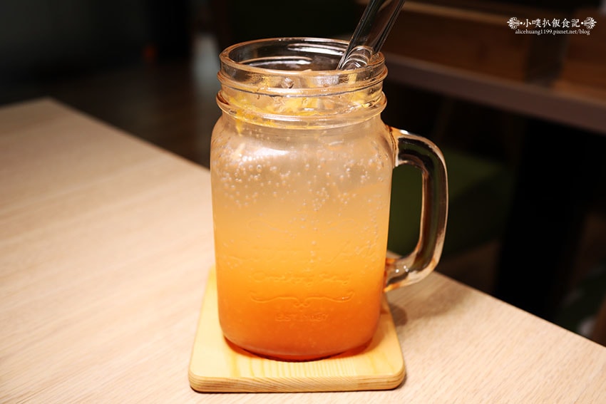 IMG_2712.jpg IMG_2712.jpg