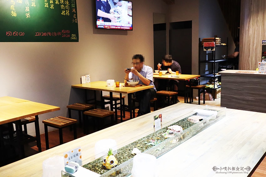 IMG_9912.jpg IMG_9912.jpg