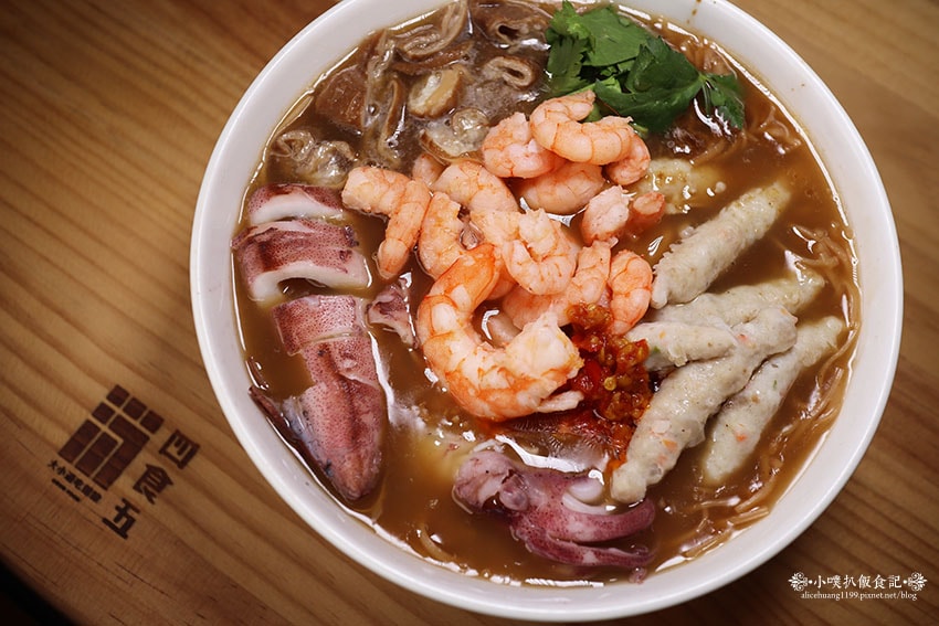 IMG_2696.jpg IMG_2696.jpg