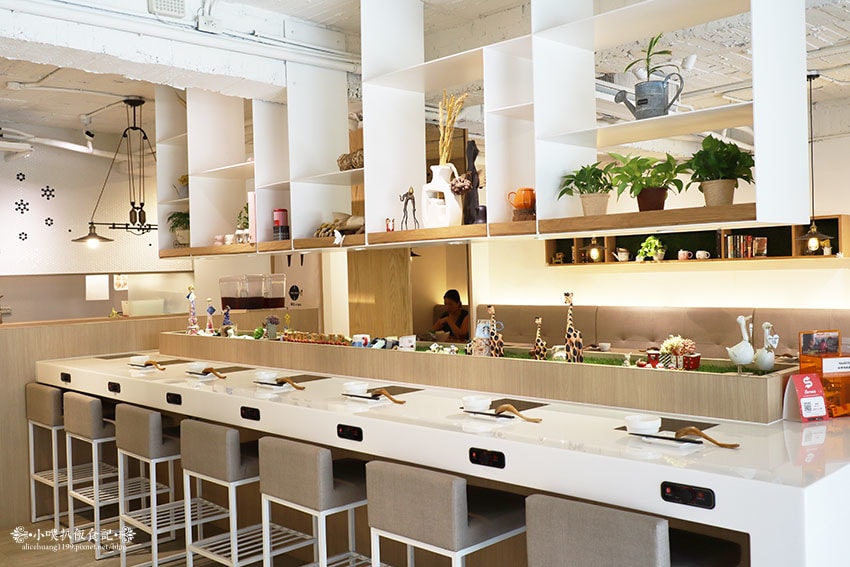 IMG_0557.jpg IMG_0557.jpg