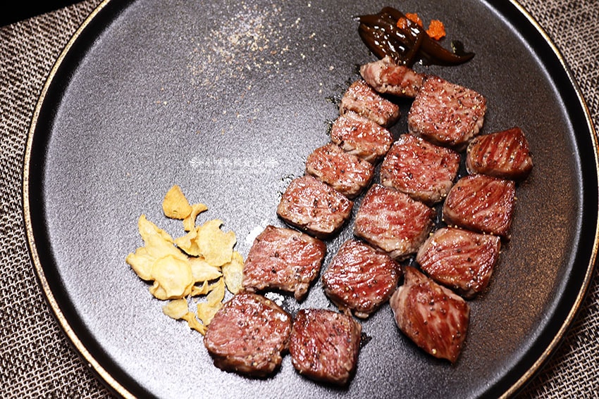 IMG_1085.jpg IMG_1085.jpg