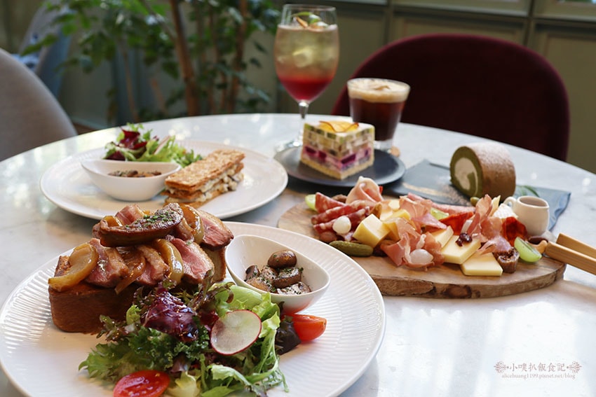 IMG_1696.jpg IMG_1696.jpg