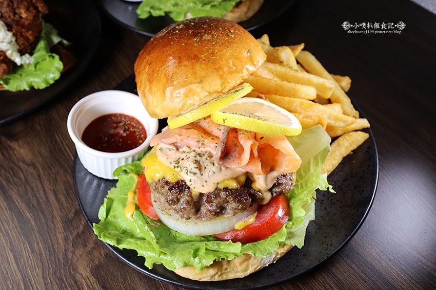 IMG_4528.jpg IMG_4528.jpg