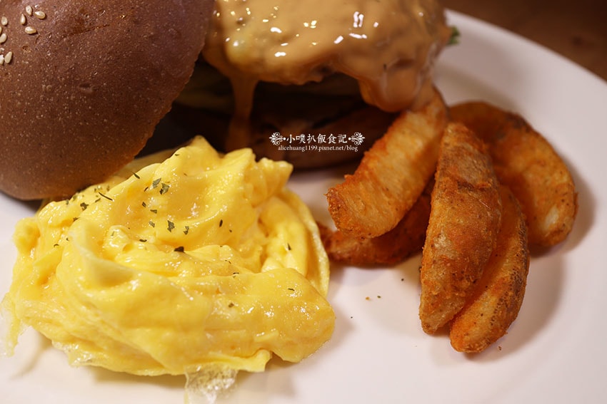 IMG_4926.jpg IMG_4926.jpg