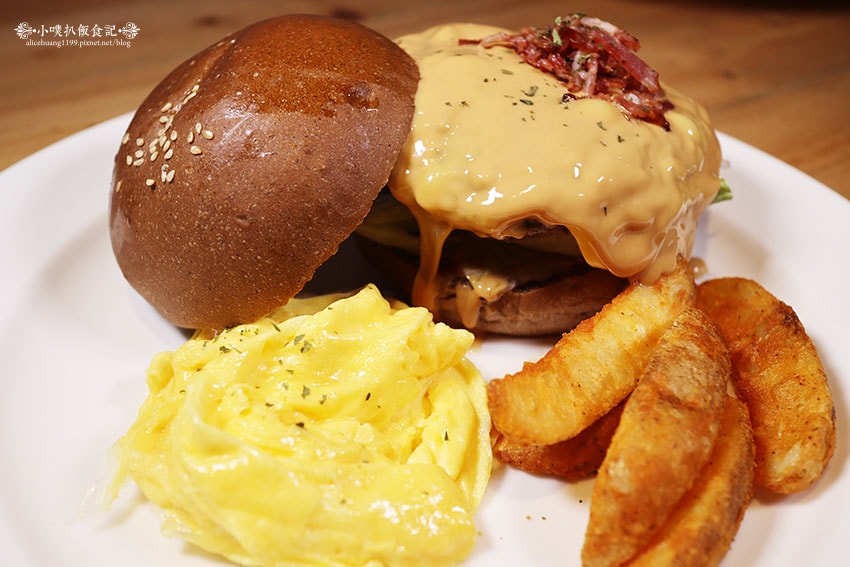 IMG_4920.jpg IMG_4920.jpg