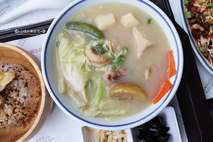 IMG_6933.jpg IMG_6933.jpg