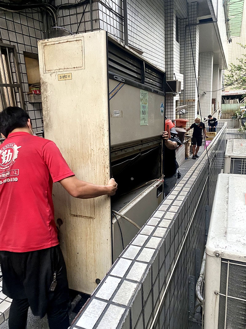 IMG_8827.jpg IMG_8827.jpg