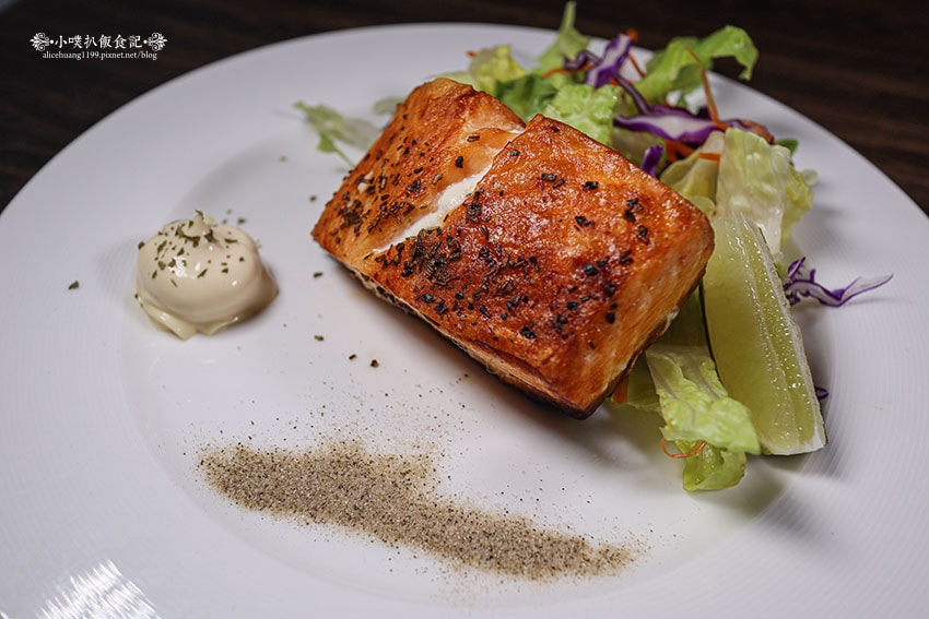 IMG_2362.jpg IMG_2362.jpg