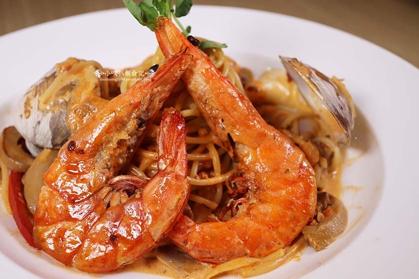 IMG_4687.jpg IMG_4687.jpg