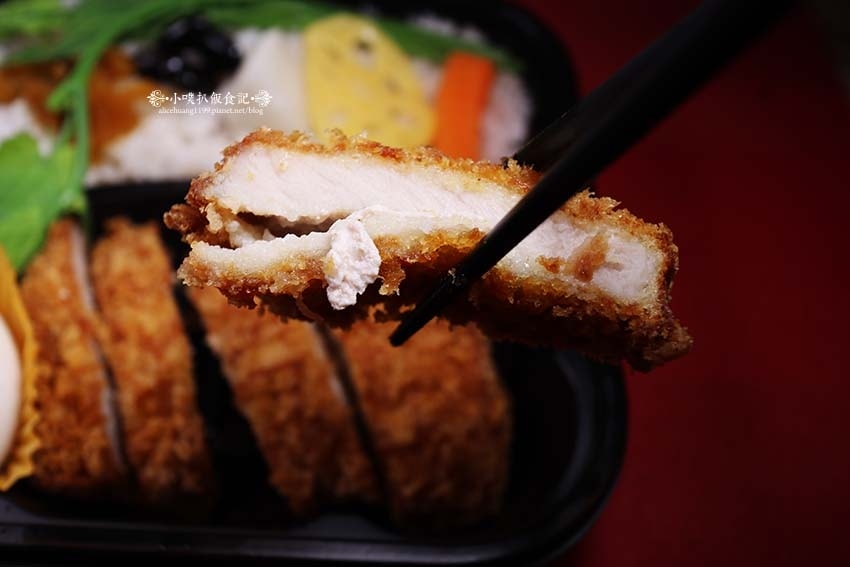 【汐止咖哩】『黑ㄟ咖哩屋』近汐止火車站/汐止人氣美食/日本屋 【汐止咖哩】『黑ㄟ咖哩屋』近汐止火車站/汐止人氣美食/日本屋