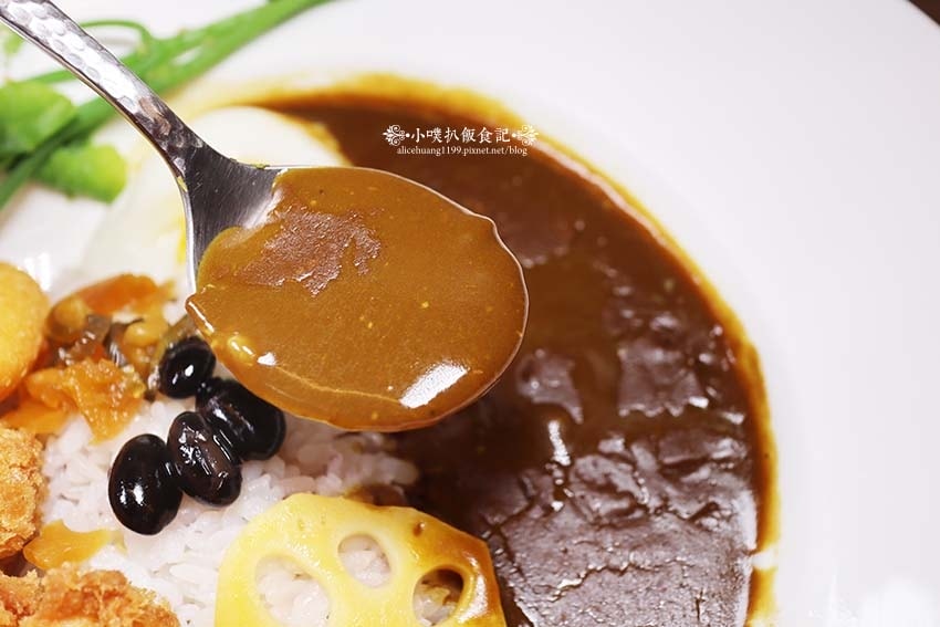 【汐止咖哩】『黑ㄟ咖哩屋』近汐止火車站/汐止人氣美食/日本屋 【汐止咖哩】『黑ㄟ咖哩屋』近汐止火車站/汐止人氣美食/日本屋