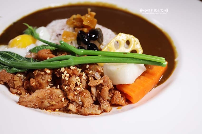 【汐止咖哩】『黑ㄟ咖哩屋』近汐止火車站/汐止人氣美食/日本屋 【汐止咖哩】『黑ㄟ咖哩屋』近汐止火車站/汐止人氣美食/日本屋