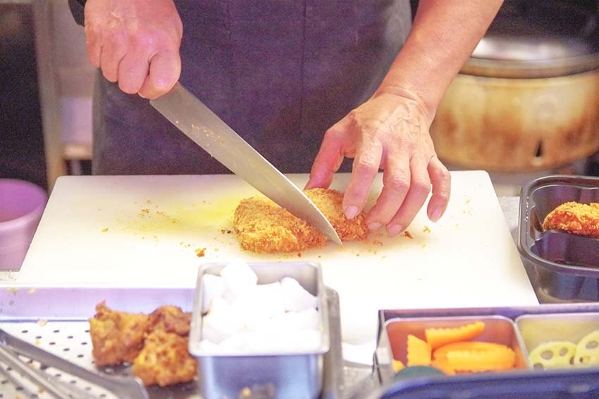 【汐止咖哩】『黑ㄟ咖哩屋』近汐止火車站/汐止人氣美食/日本屋 【汐止咖哩】『黑ㄟ咖哩屋』近汐止火車站/汐止人氣美食/日本屋