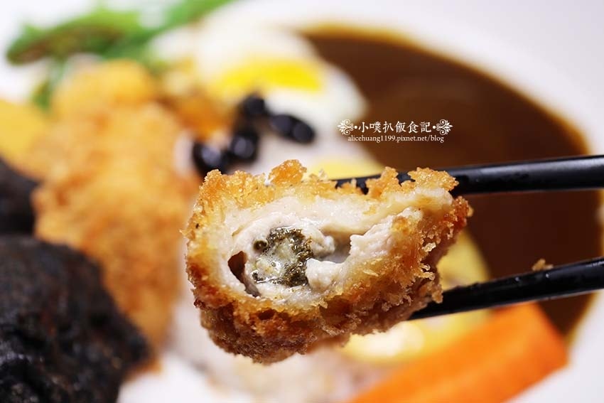 【汐止咖哩】『黑ㄟ咖哩屋』近汐止火車站/汐止人氣美食/日本屋 【汐止咖哩】『黑ㄟ咖哩屋』近汐止火車站/汐止人氣美食/日本屋