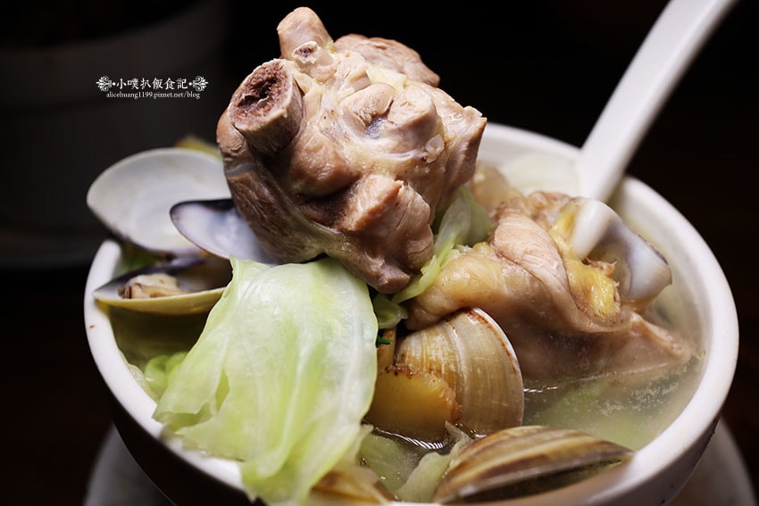 IMG_5374.jpg IMG_5374.jpg