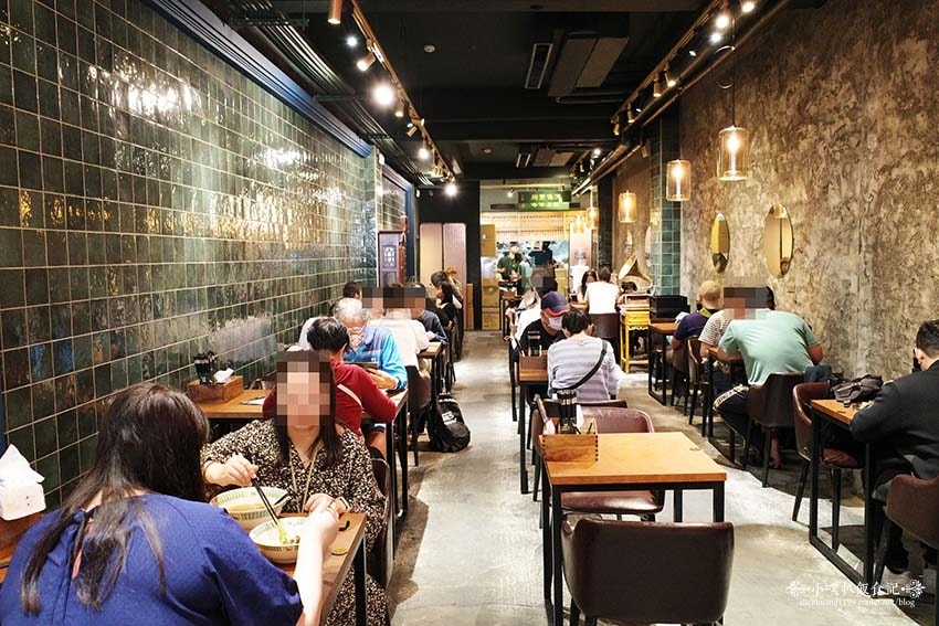 R0000156.jpg R0000156.jpg