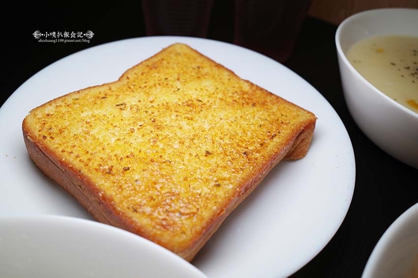 R0001894.jpg R0001894.jpg