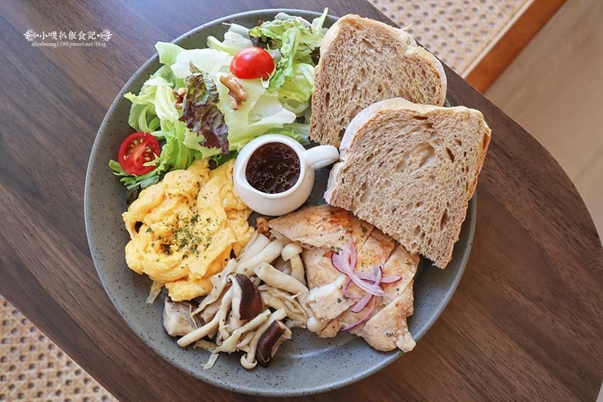 IMG_2042.jpg IMG_2042.jpg