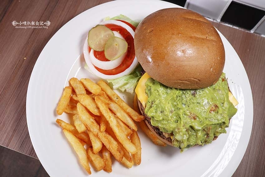 IMG_2122.jpg IMG_2122.jpg