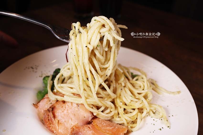 IMG_2208.jpg IMG_2208.jpg