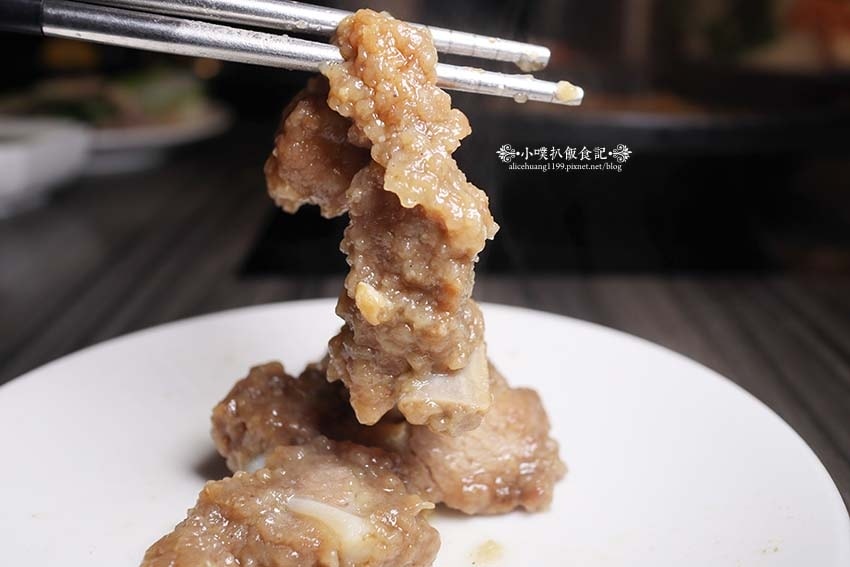 【新莊火鍋推薦】『狂一鍋 新莊復興店』近新莊站/一位難求的台 【新莊火鍋推薦】『狂一鍋 新莊復興店』近新莊站/一位難求的台