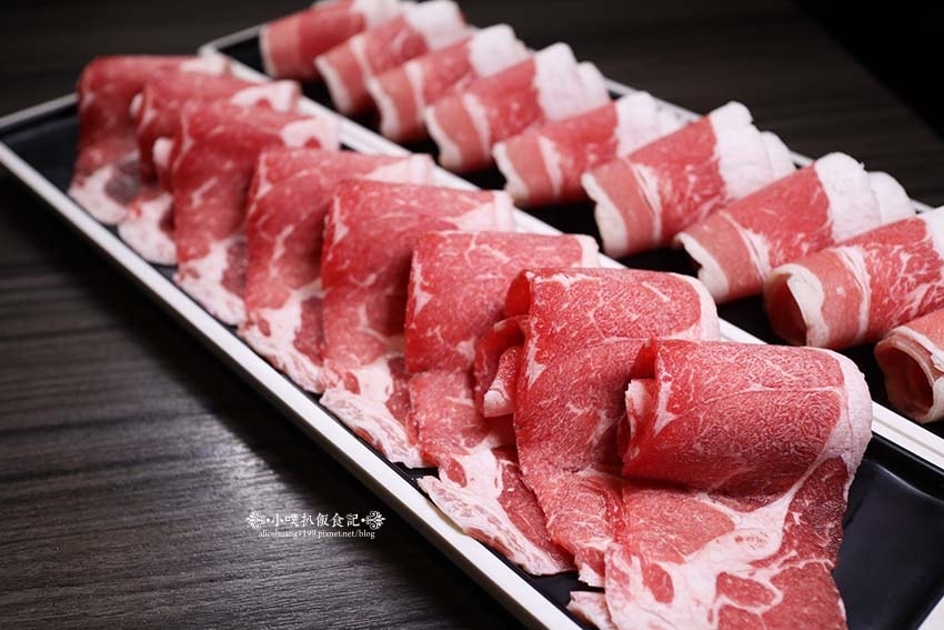 【新莊火鍋推薦】『狂一鍋 新莊復興店』近新莊站/一位難求的台 【新莊火鍋推薦】『狂一鍋 新莊復興店』近新莊站/一位難求的台