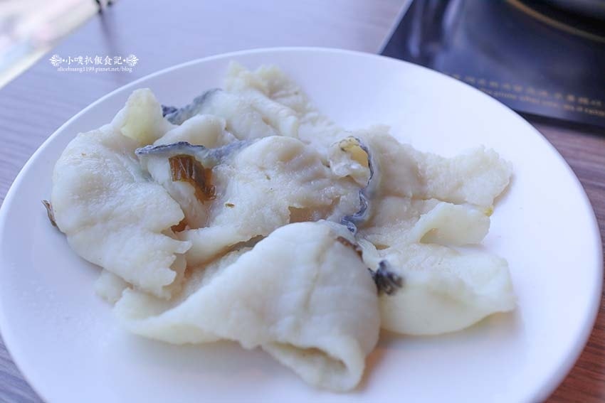 【淡水火鍋推薦】『肉多多火鍋淡水中正店』近淡水站/網路溫度計 【淡水火鍋推薦】『肉多多火鍋淡水中正店』近淡水站/網路溫度計