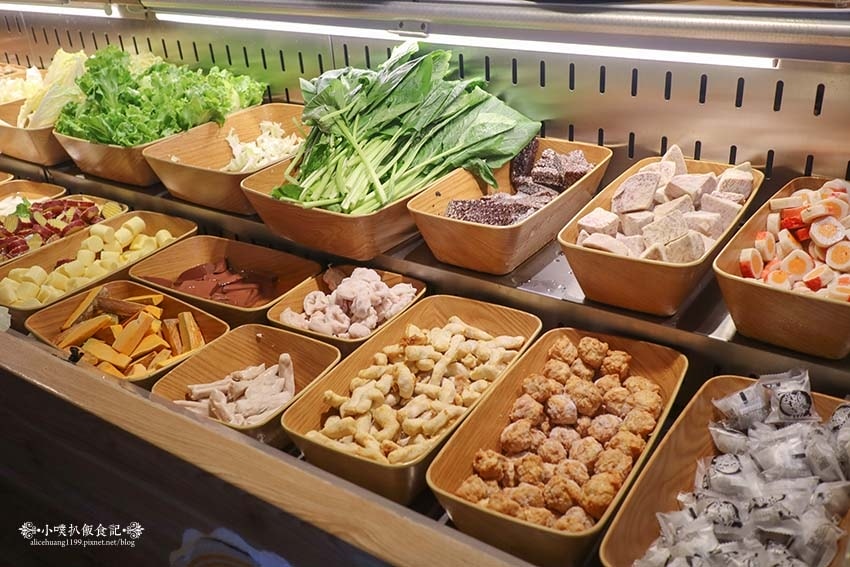 【淡水火鍋推薦】『肉多多火鍋淡水中正店』近淡水站/網路溫度計 【淡水火鍋推薦】『肉多多火鍋淡水中正店』近淡水站/網路溫度計