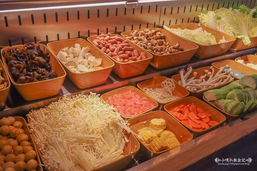 【淡水火鍋推薦】『肉多多火鍋淡水中正店』近淡水站/網路溫度計 【淡水火鍋推薦】『肉多多火鍋淡水中正店』近淡水站/網路溫度計