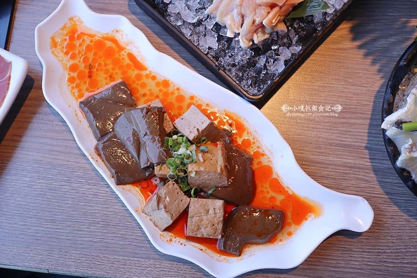 【淡水火鍋推薦】『肉多多火鍋淡水中正店』近淡水站/網路溫度計 【淡水火鍋推薦】『肉多多火鍋淡水中正店』近淡水站/網路溫度計