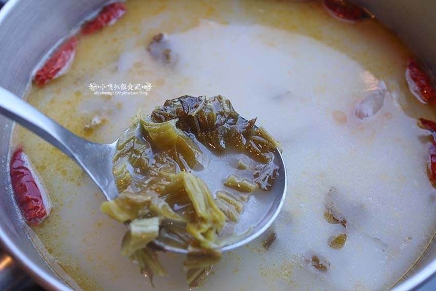 【淡水火鍋推薦】『肉多多火鍋淡水中正店』近淡水站/網路溫度計 【淡水火鍋推薦】『肉多多火鍋淡水中正店』近淡水站/網路溫度計