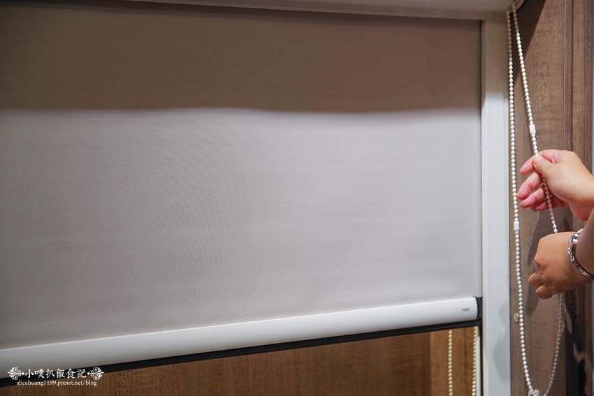 遮光捲簾02.jpg 遮光捲簾02.jpg