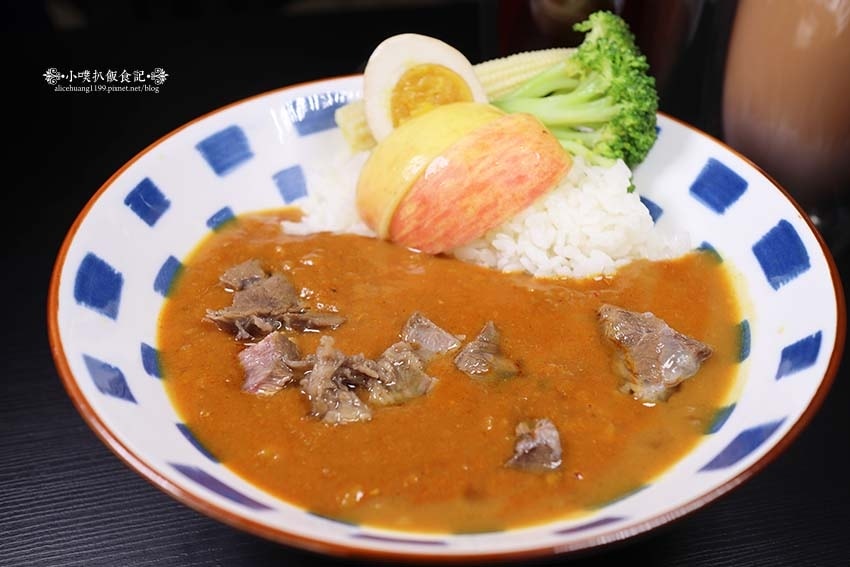 【永和美食】『咖哩胖胖 四號公園店』近永安市場站、四號公園/ 【永和美食】『咖哩胖胖 四號公園店』近永安市場站、四號公園/