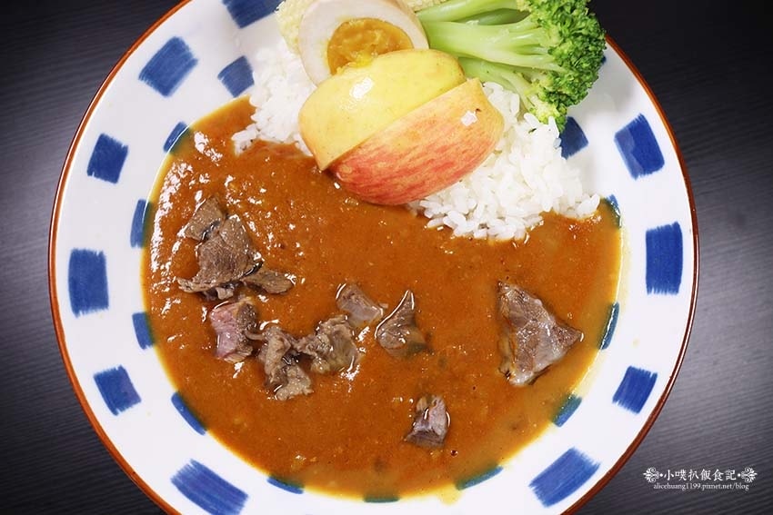 【永和美食】『咖哩胖胖 四號公園店』近永安市場站、四號公園/ 【永和美食】『咖哩胖胖 四號公園店』近永安市場站、四號公園/