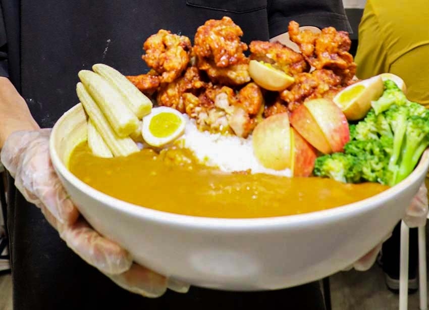 【永和美食】『咖哩胖胖 四號公園店』近永安市場站、四號公園/ 【永和美食】『咖哩胖胖 四號公園店』近永安市場站、四號公園/