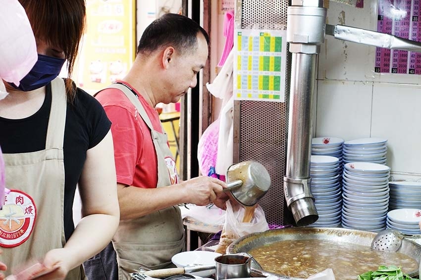 【中和美食】『大胖肉焿 光華總店』中永和在地小吃/超人氣排隊 【中和美食】『大胖肉焿 光華總店』中永和在地小吃/超人氣排隊