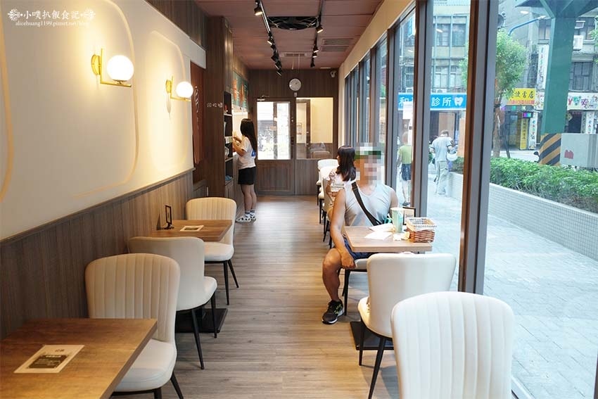 【中和美食】『小木屋鬆餅 中和南山店』平價、高CP值點心/銅 【中和美食】『小木屋鬆餅 中和南山店』平價、高CP值點心/銅