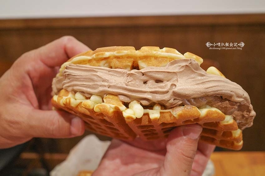 【中和美食】『小木屋鬆餅 中和南山店』平價、高CP值點心/銅 【中和美食】『小木屋鬆餅 中和南山店』平價、高CP值點心/銅