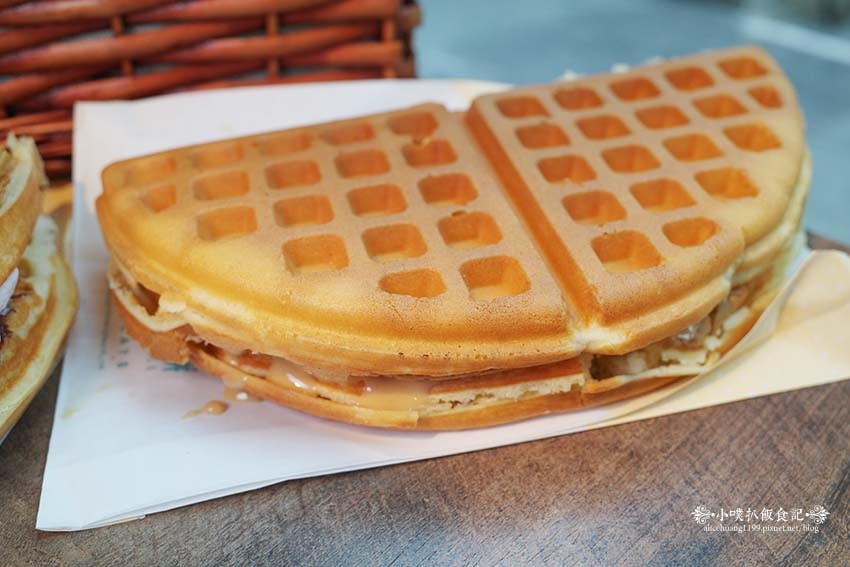 【中和美食】『小木屋鬆餅 中和南山店』平價、高CP值點心/銅 【中和美食】『小木屋鬆餅 中和南山店』平價、高CP值點心/銅