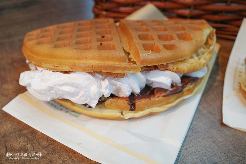 【中和美食】『小木屋鬆餅 中和南山店』平價、高CP值點心/銅 【中和美食】『小木屋鬆餅 中和南山店』平價、高CP值點心/銅